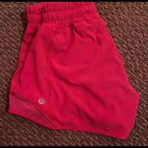 LULULEMON SONIC PINK HOTTY HOTS SIZE 0 2.5 inseam